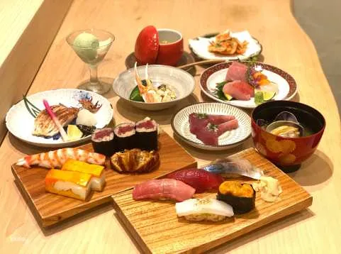 Japanese Sushi Place Kawaji Honten in Okinawa: Online Reservation | Japan